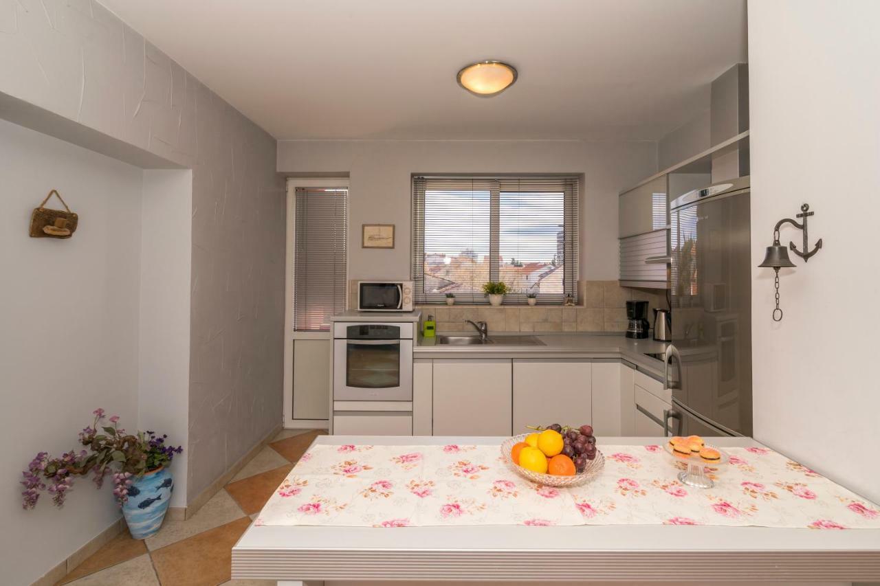 Apartment Old Town With Sea View Split Exterior foto